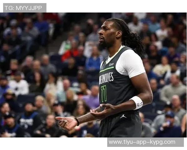 里德轻松砍下20分11篮板3助攻2抢断1盖帽展现全能表现