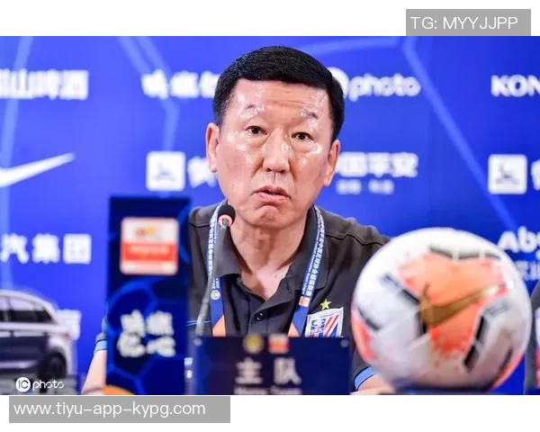 前大连人球员质疑上海人执教失控高层决策引发争议 前大连人球员质疑上海人执教失控高层决策引发争议